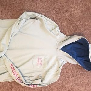 Vineyard vines girls size large hoodie